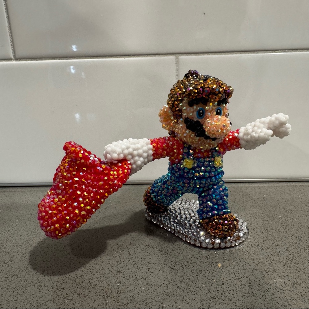 Nintendo | Custom hand blinged | Mario Figurine - Picture 3 of 5